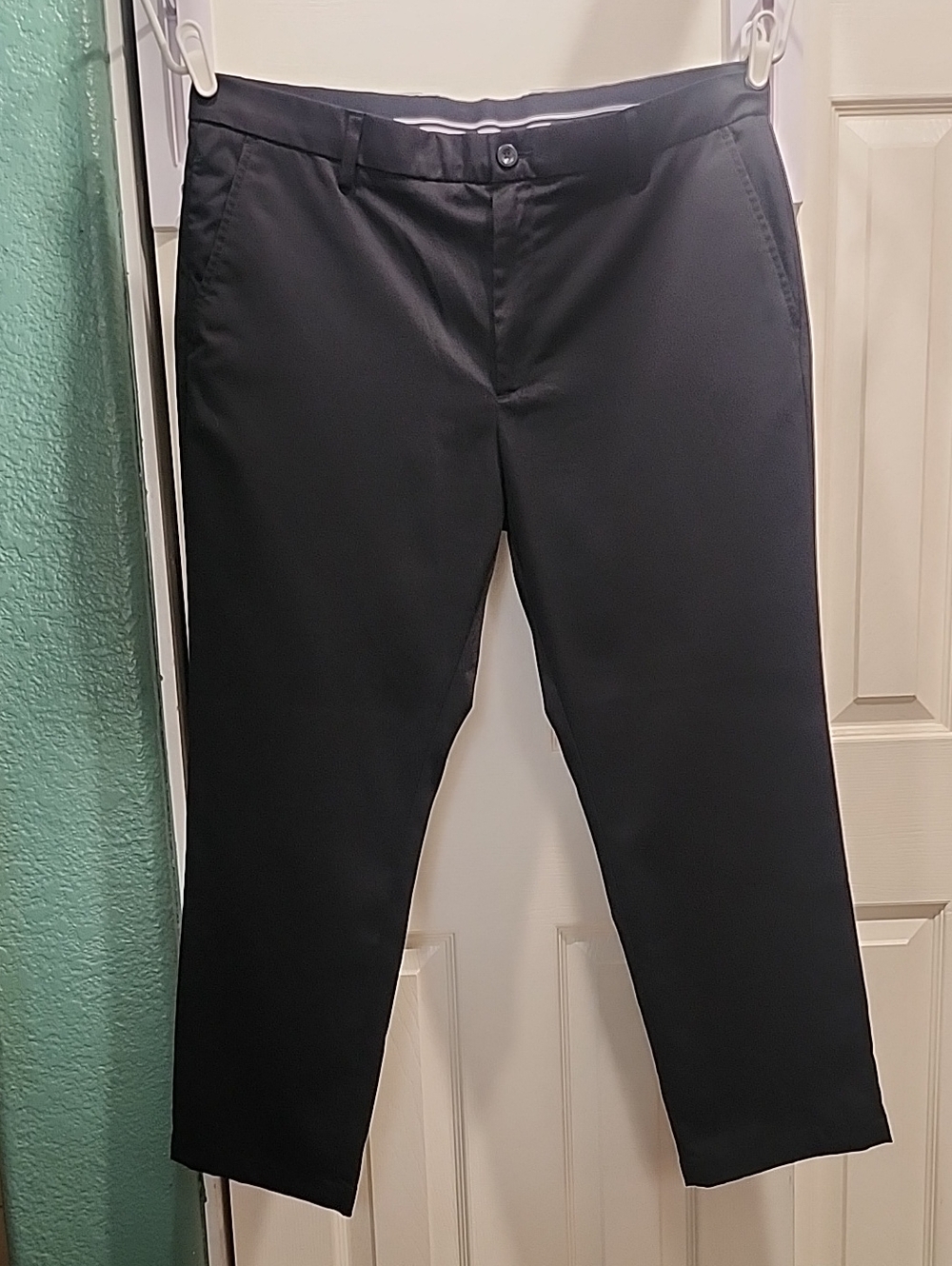 Amazon Essentials Men's Black Slim Fit Dress Pants 38x30